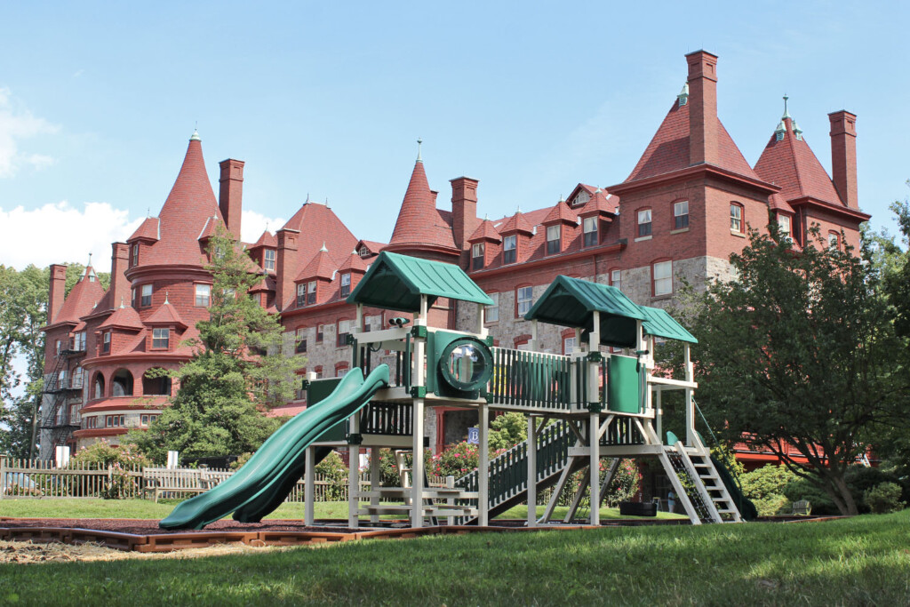 The Baldwin School 01